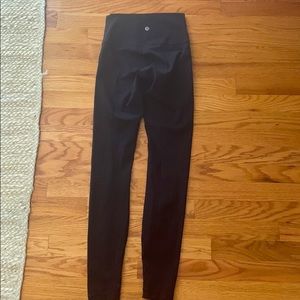 Lululemon wunder under size 2